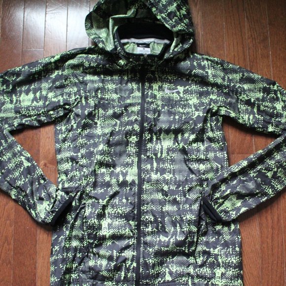 nike thin windbreaker